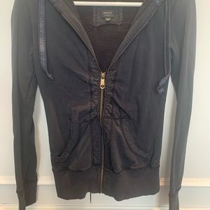 Aritzia - Talula hoodie
